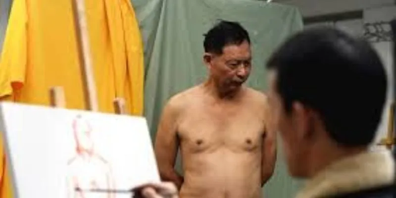 ngửi nách